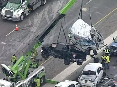 Massive car pileup in Texas