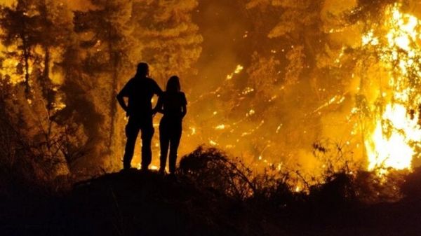 Η Εκλεκτή Λέσχη των Ελλήνων Αποσυνάγωγων